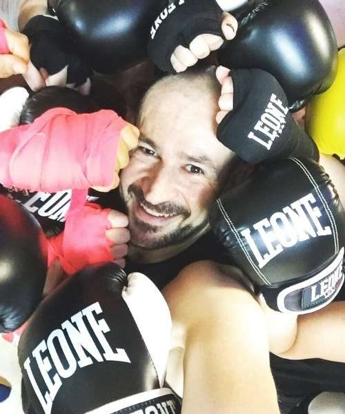 Comboxing – Comboxing es un nuevo programa de fitness de combate para  clases dirigidas